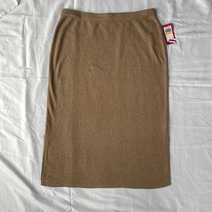 Vince Camuto skirt NWT